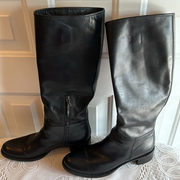 Prada Leather boots below the knee. Women’s size 8 . - Picture 2 of 16
